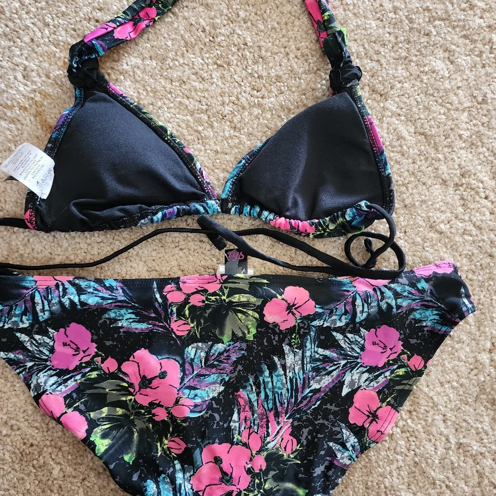 Tropical Shi bathing suit - Picture 3 of 6